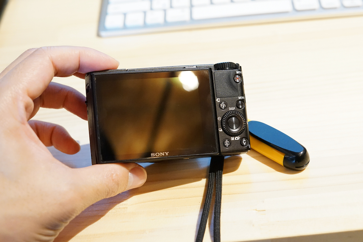 SONY RX100IV(DSC-RX100M4)液晶の簡単DIY修理 - Sangi's diary