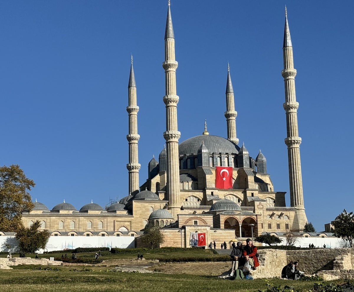 トルコ・エディルネ観光】世界遺産セリミエ・ジャーミィと名建築を巡る