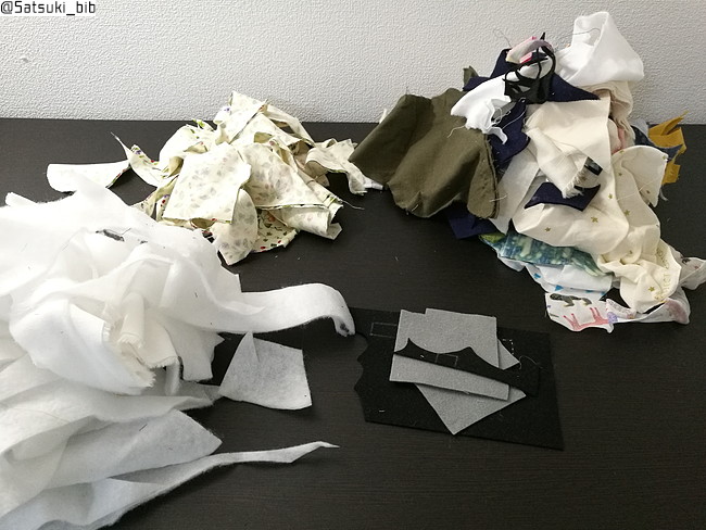 はぎれ活用 ガチのハギレでスタイ作ってみた ノープラン さつきスタイ