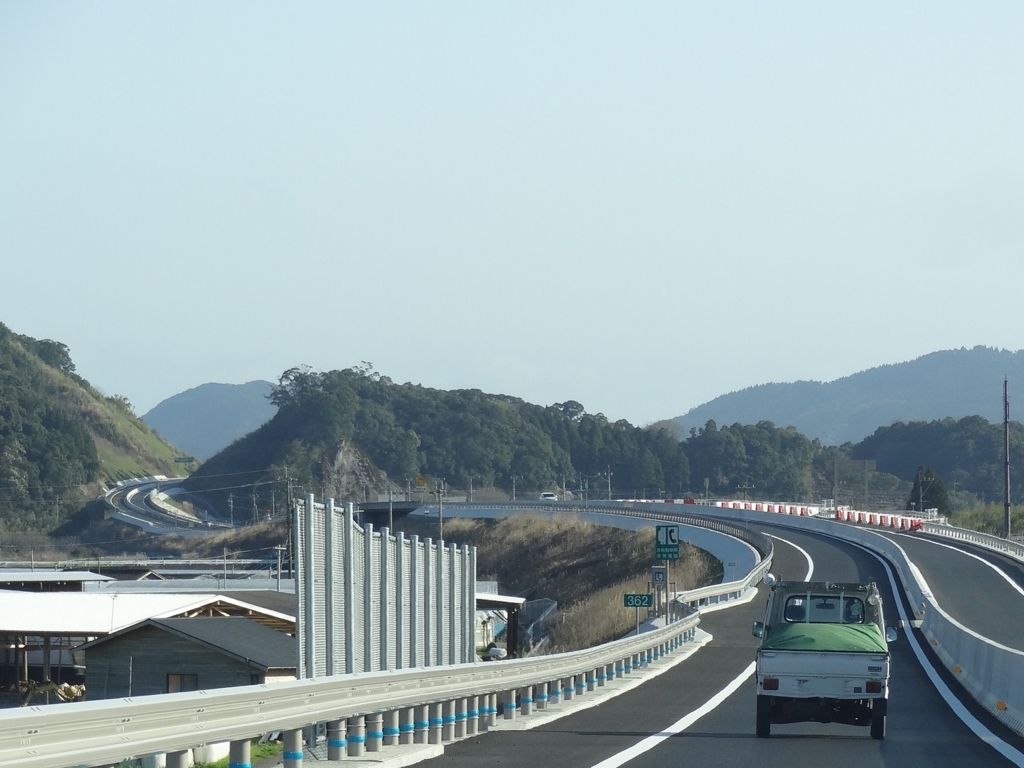 f:id:Schwarz-Kirishima:20180327034657j:plain f:id:Schwarz-Kirishima:20180327034657j:plain