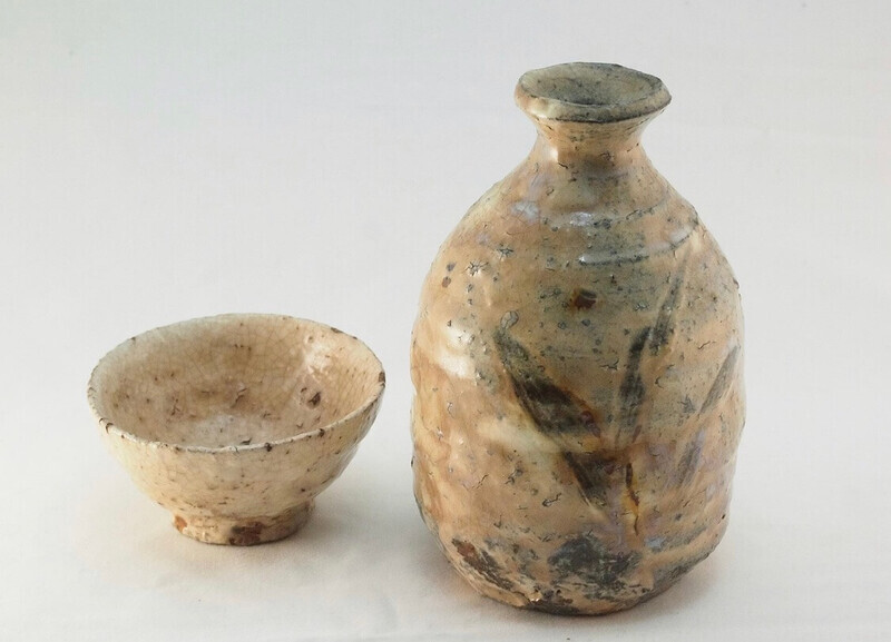 陶器の器