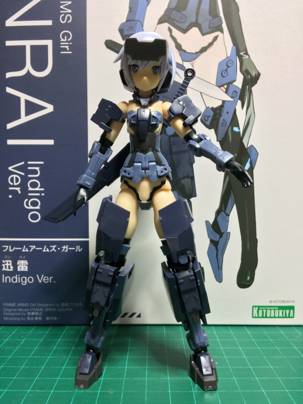 フレームアームズガール迅雷indigo版素組み正面から