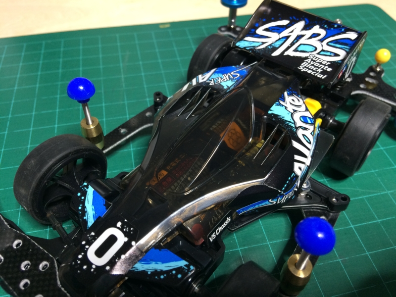 スーパーアバンテブラックスペシャルのキャノピーから見えるバッテリー スーパーアバンテブラックスペシャルのキャノピーから見えるバッテリー