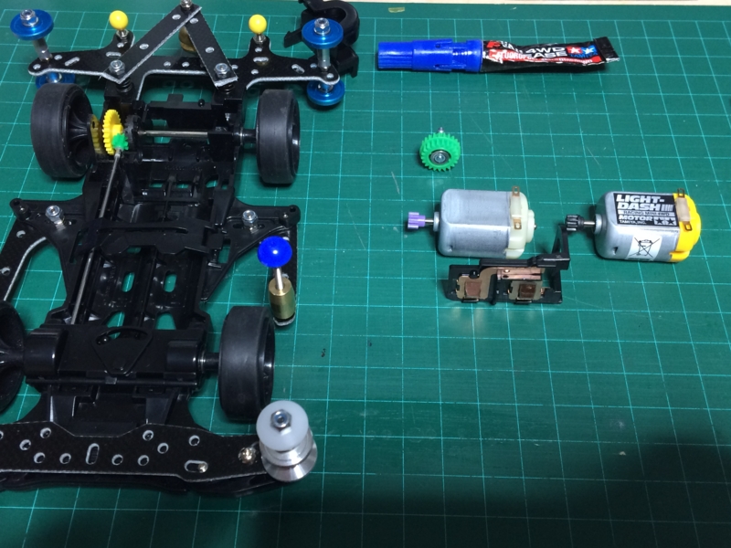 モーターを取り替えます モーターを取り替えます