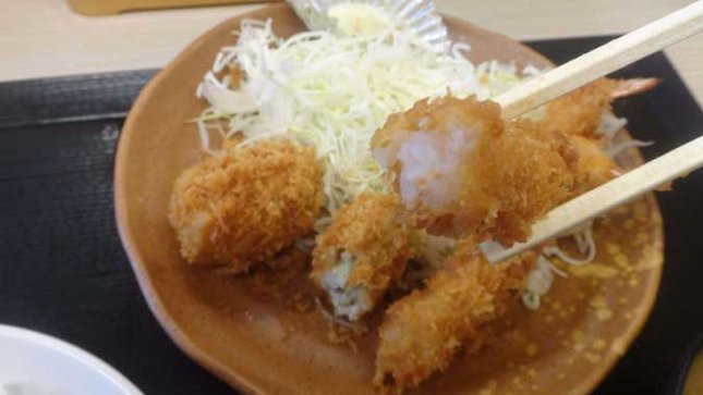 かつや 秋の海鮮フライ定食 海老フライ