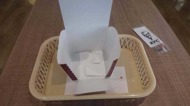 チキンフィレ＆メンチカツサンド 完食