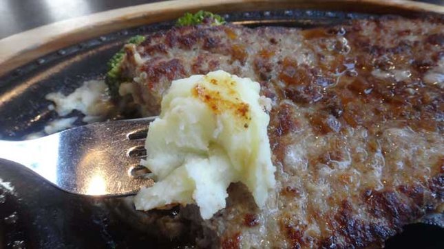 びっくりドンキー ガリバーバーグステーキ