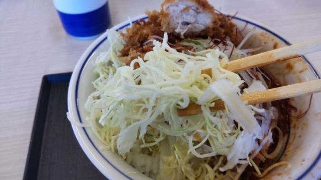 かつや 辛出汁チキンカツ丼
