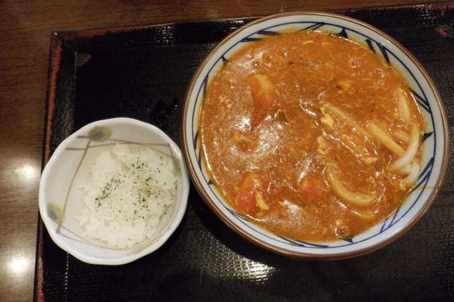 トマたまカレーうどん