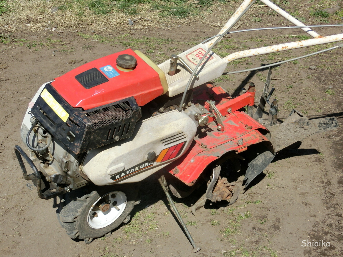 クラッチを入れても動かない カタクラSD350型管理機の整備 - Shioika Blog