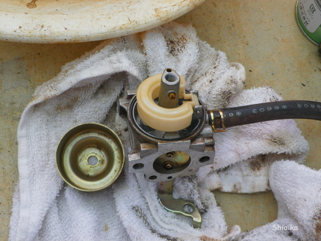 エンジンの調子が悪い 新ダイワ EGR21型発電機の修理 - Shioika Blog