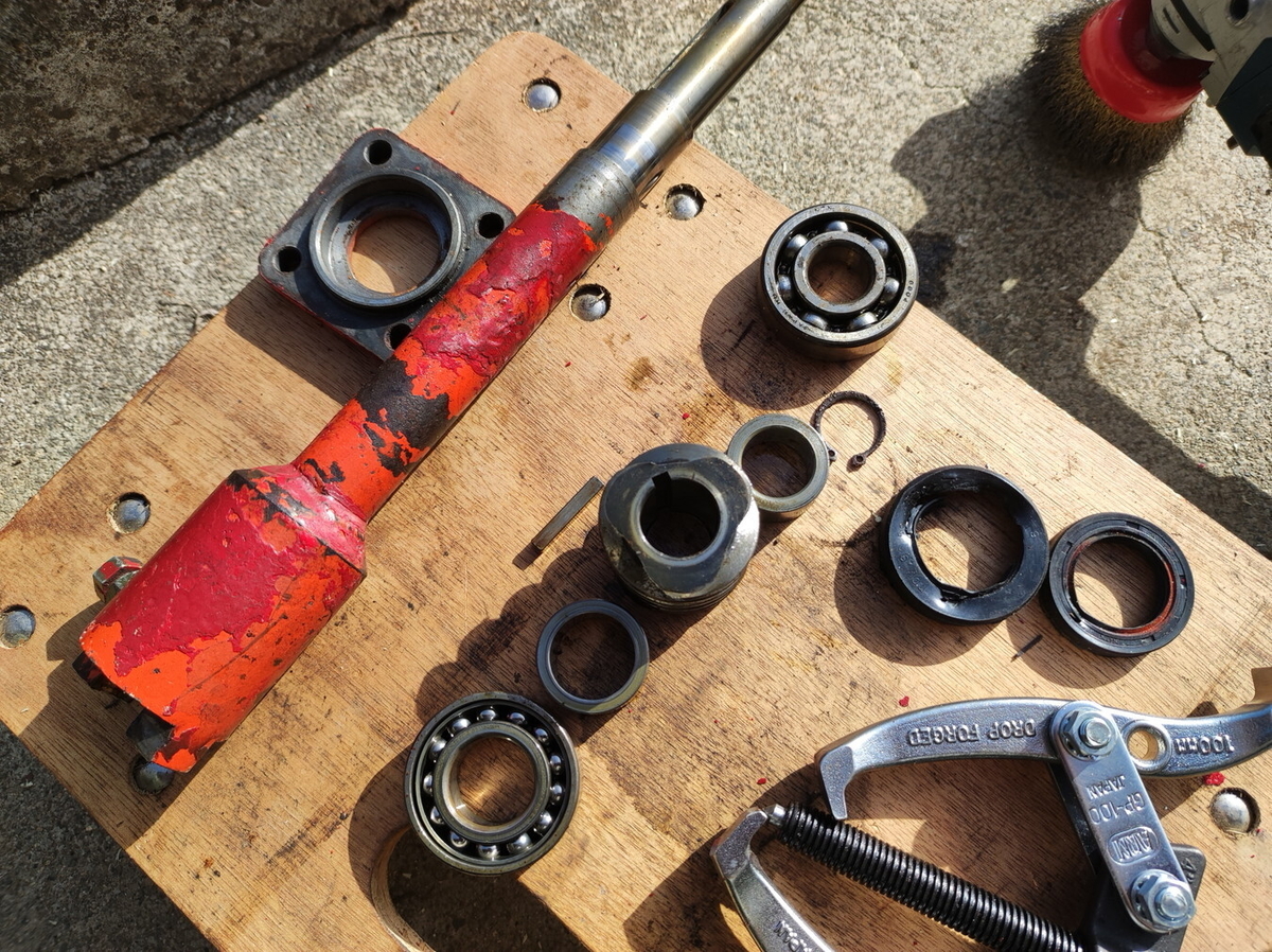 イセキ 除雪機 直せる方