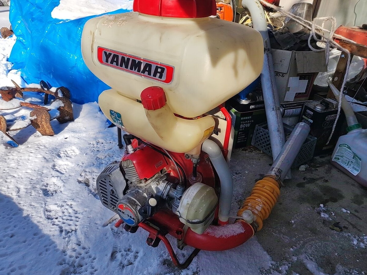 背負動力散布機 ヤンマー