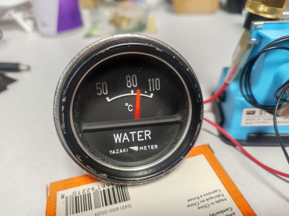 ジャンク500円 動くか？古い水温計の動作確認 - Shioika Blog