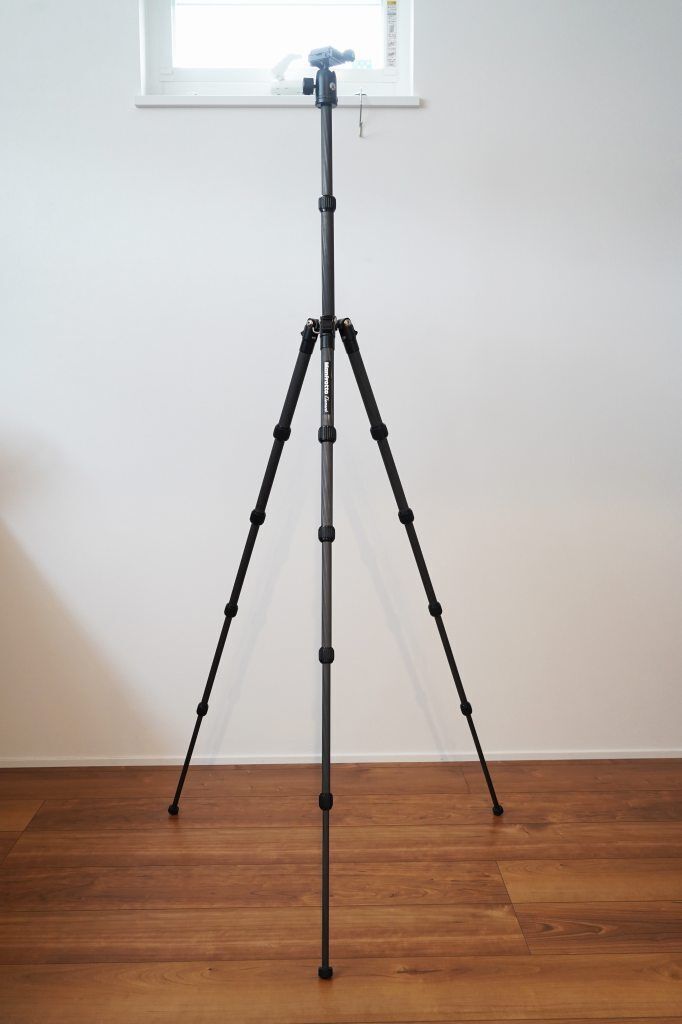 最強トラベル三脚【manfrotto Element MKELES5CF-BH】レビュー