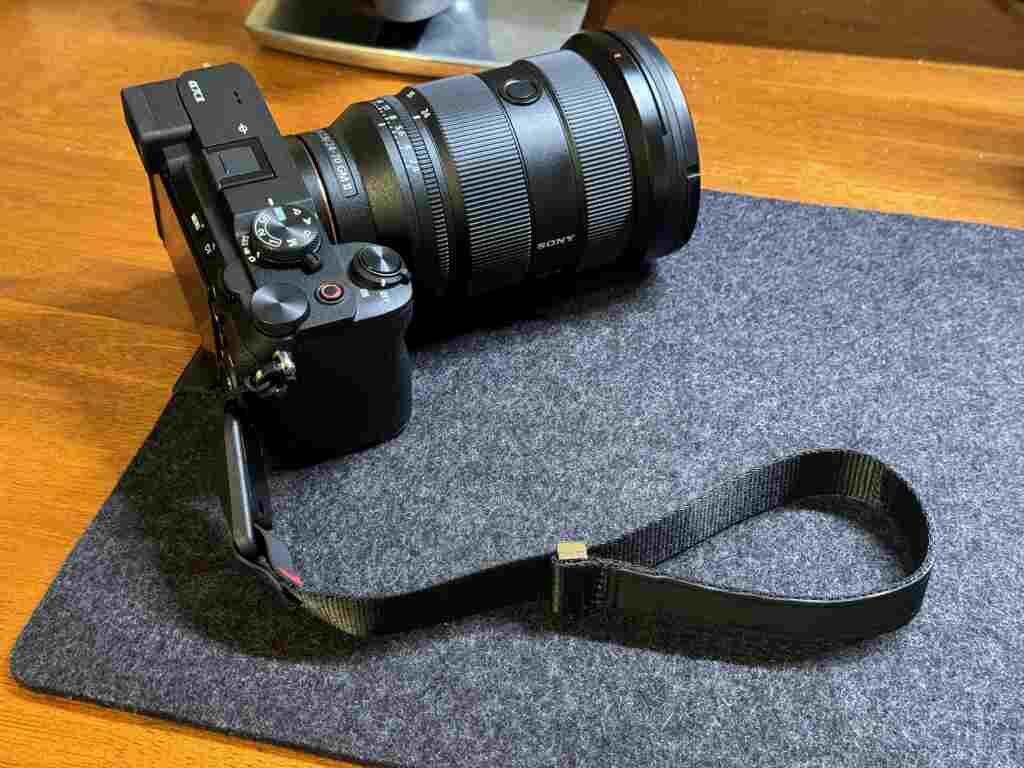 カメラ　レンズ　周辺機器まとめて① 2025年版】カメラ買ったら揃えたいおすすめグッズ！「必須」から「ある