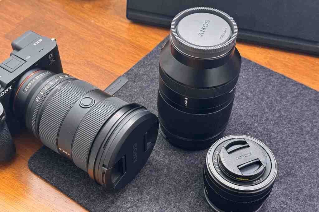 SEL2860 レンズプロテクタ＆フード付き SONY SEL2860 & ZEISS レンズ
