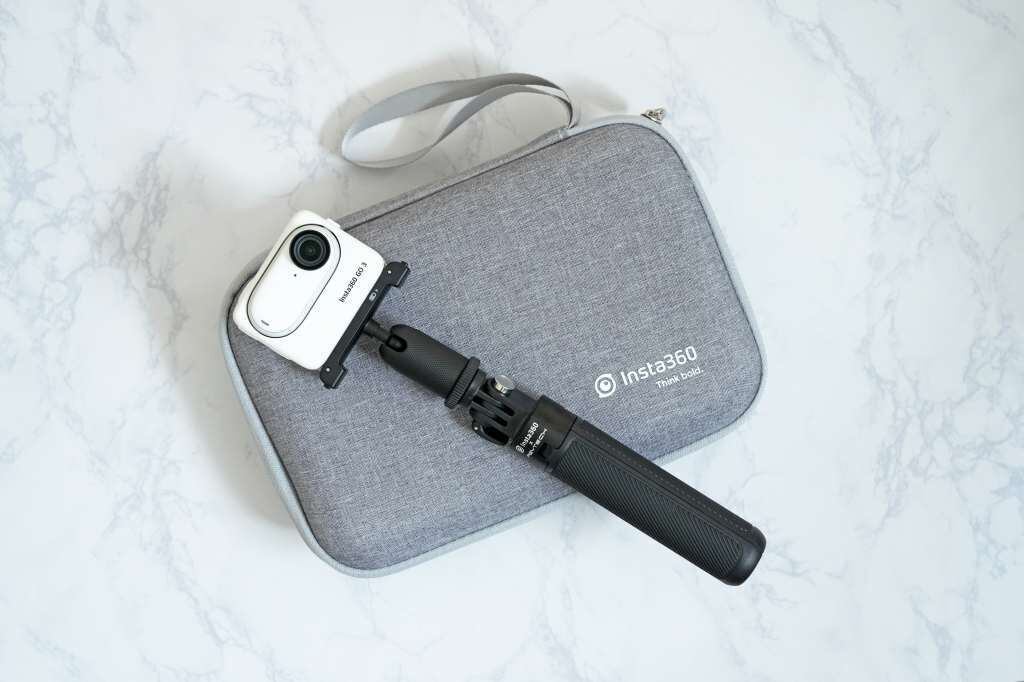 Insta360 GO 3 128GBトラベルキット（br><br>中古 アクションカメラ 