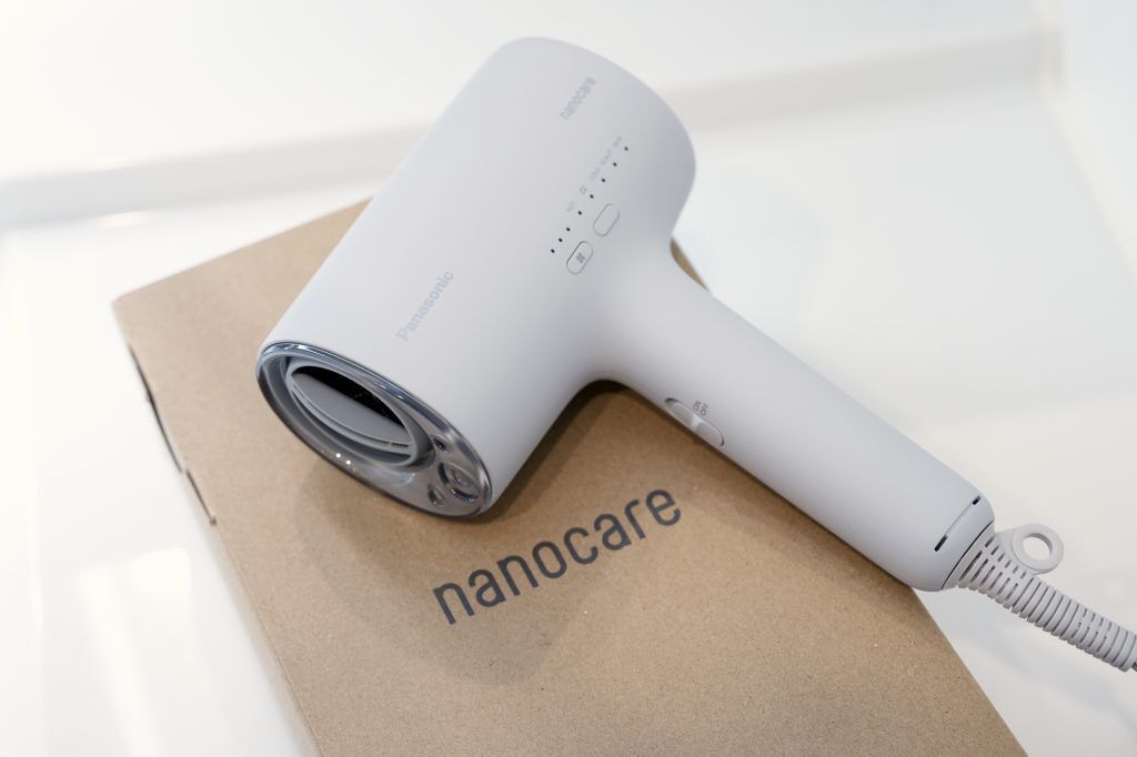 Panasonicの最強ドライヤー【ナノケア EH-NA0J-H】がすごい！髪