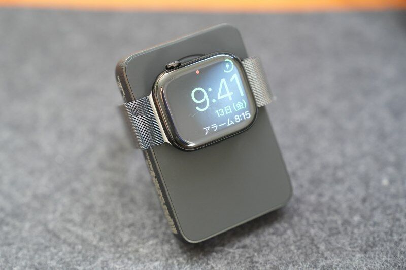 apple watch magsafe 充電　モバイルバッテリー