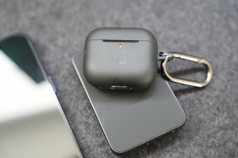 モバイルバッテリー airpods 充電
