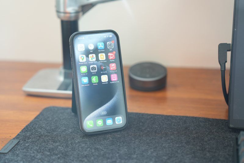 satechi magsafe スマホ　スタンド