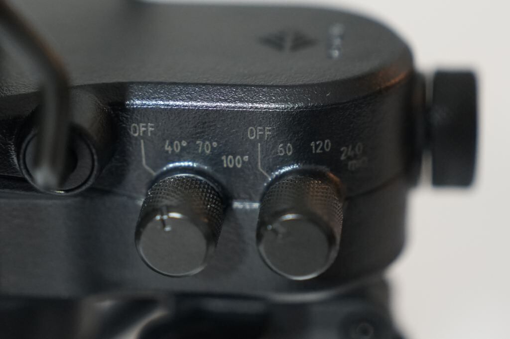 nestout fan-1 首振り 調整