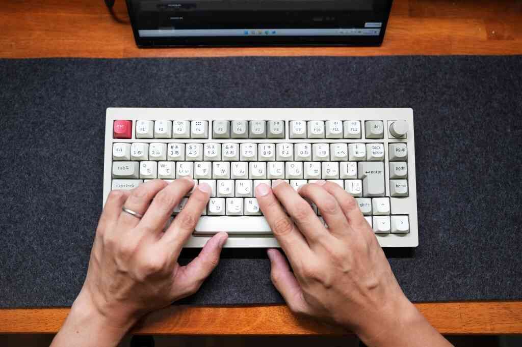 新品開封のみ‼️Keychron V1 Max 75% レトロ、バナナ軸 Keychron V1 MAX】レビュー。バナナ軸は静電容量無接点を超えるか