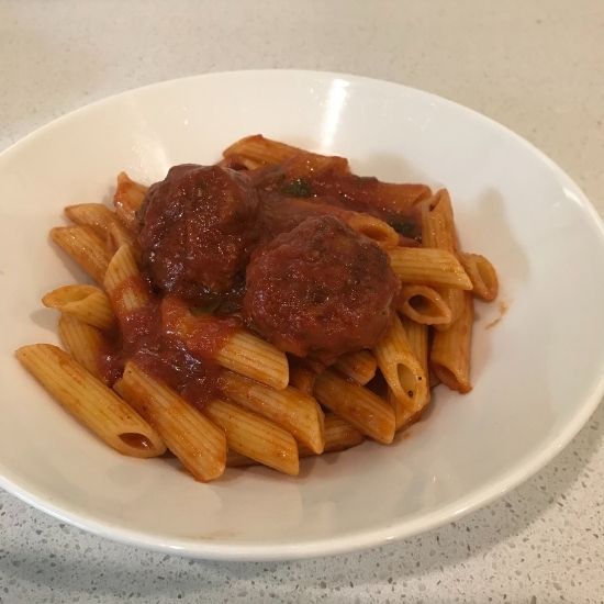 ボリュームたっぷりのイタリアンミートボールスープのレシピ