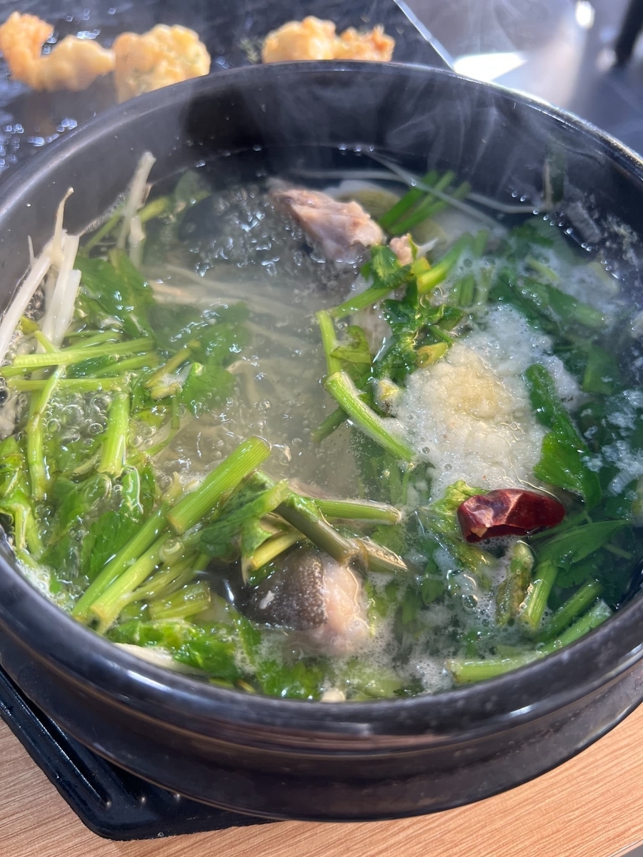 ハルメチッ元祖ポックッ(할매집원조복국)の河豚鍋