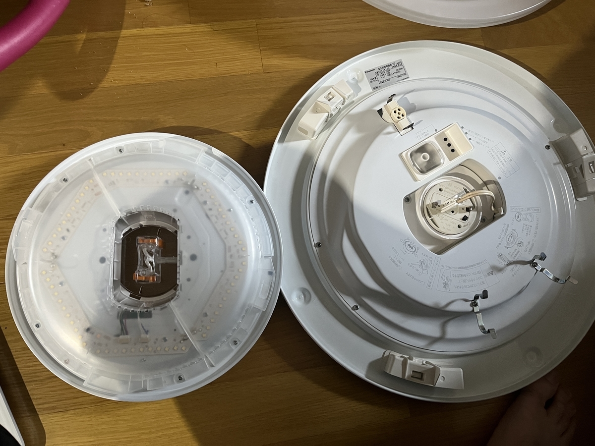 LEDと蛍光灯