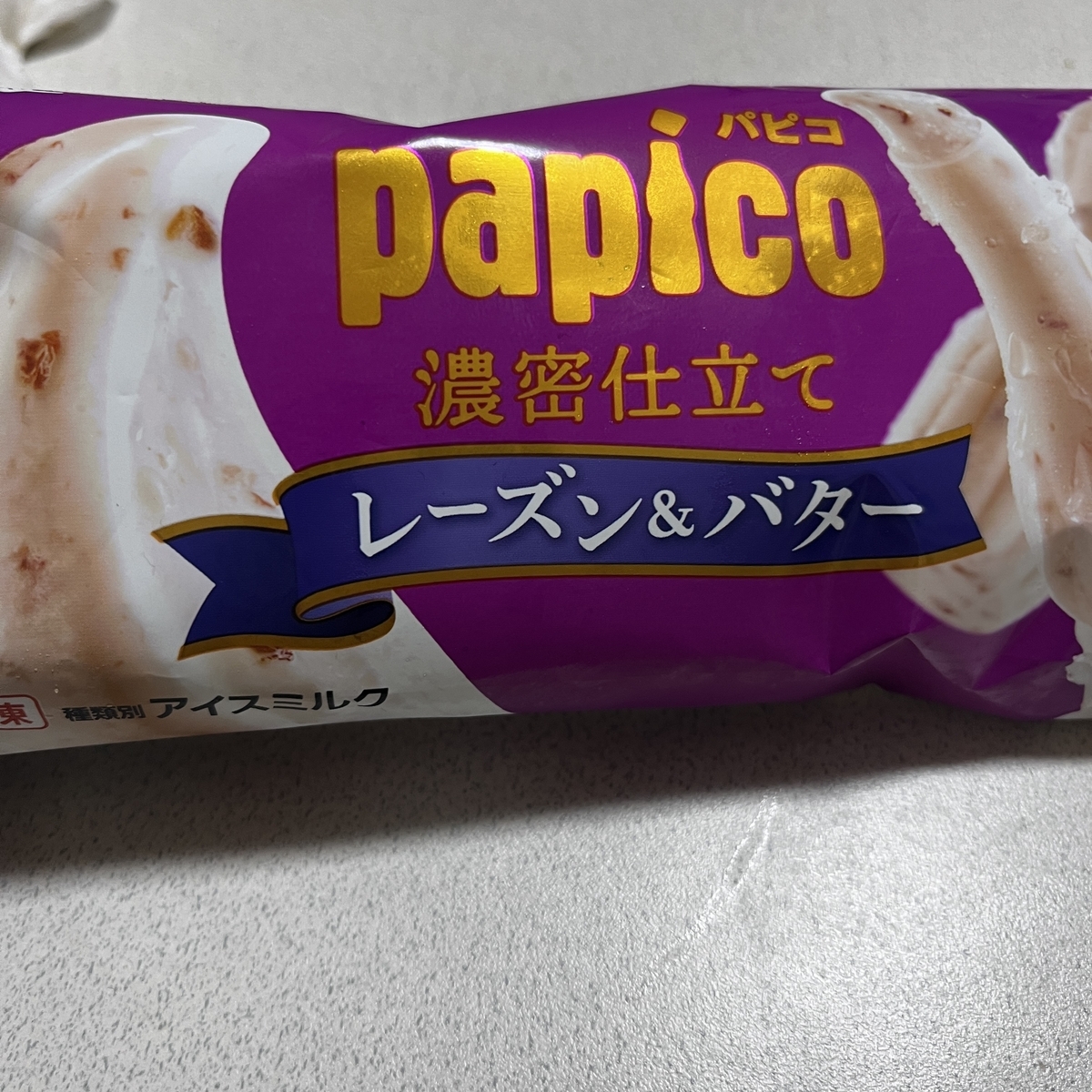 パピコ　レーズンバター