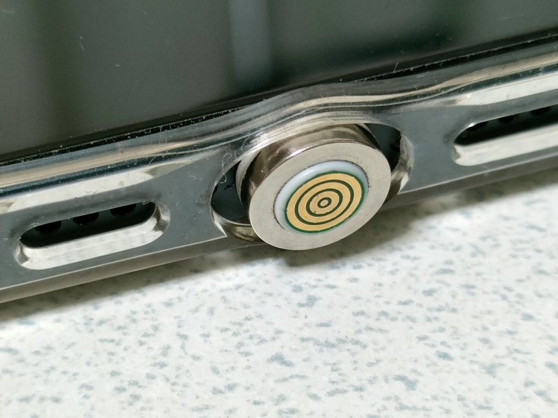 マグネット端子 ケースと干渉しないか