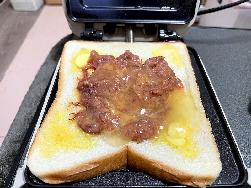 ホットサンドコンビーフ