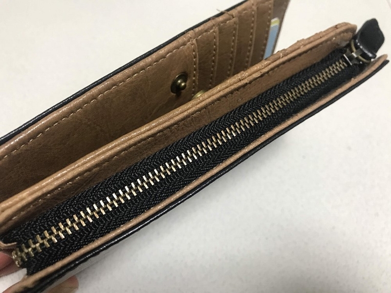 カインズホーム財布　小銭ファスナー