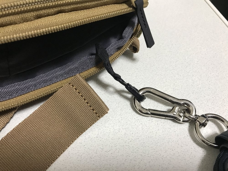 ユニクロウエストバック　キーフック