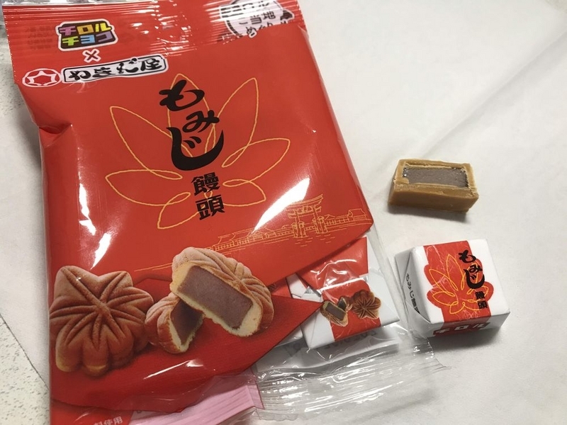 チロルチョコもみじ饅頭