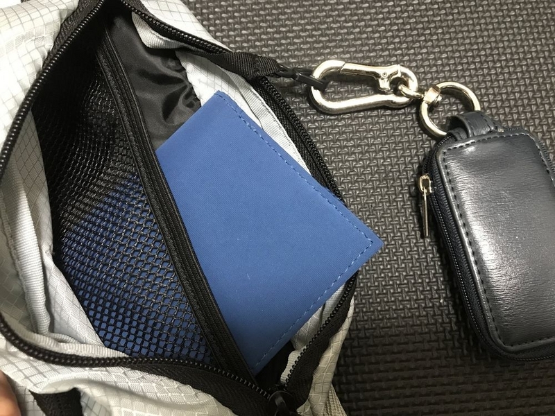 ウエストポーチ　キーフック