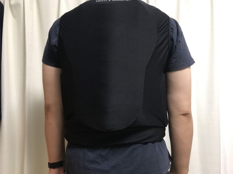 コミネ　インナープロテクター試着後ろ