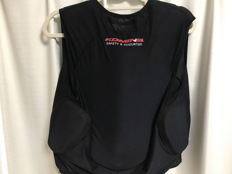 インナーベスト背面