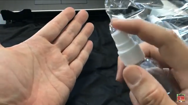 スプレーボトル霧吹き