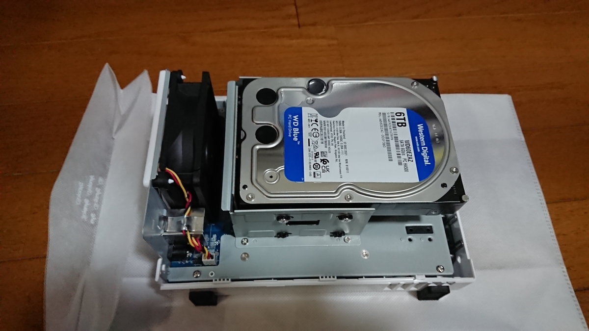 synology ds220+ ハードディスク2TB 2台付 synology DS220j NAS 6T HDD 2台 synology ds220+ ハードディスク2TB 2