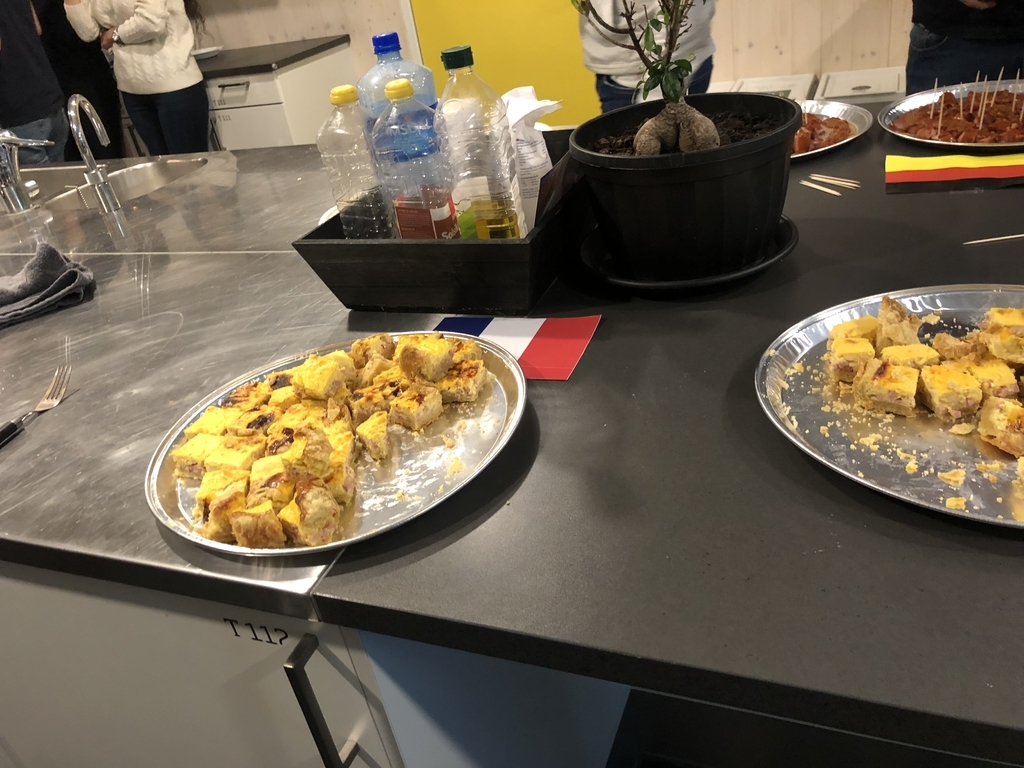 f:id:SmileInNorway:20181018071717j:plain f:id:SmileInNorway:20181018071717j:plain