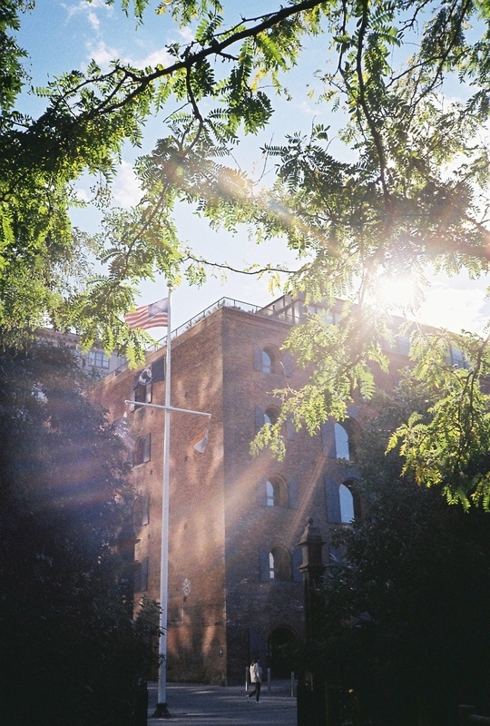 Olympus XA2 , Kodak Colorplus200 ,  ダンボ , ネイビーヤード