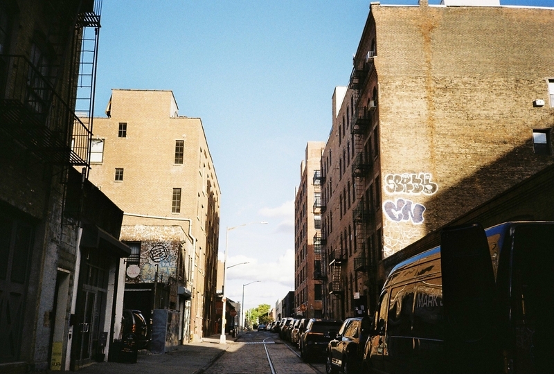 Olympus XA2 , Kodak Colorplus200 ,  ダンボ , ネイビーヤード