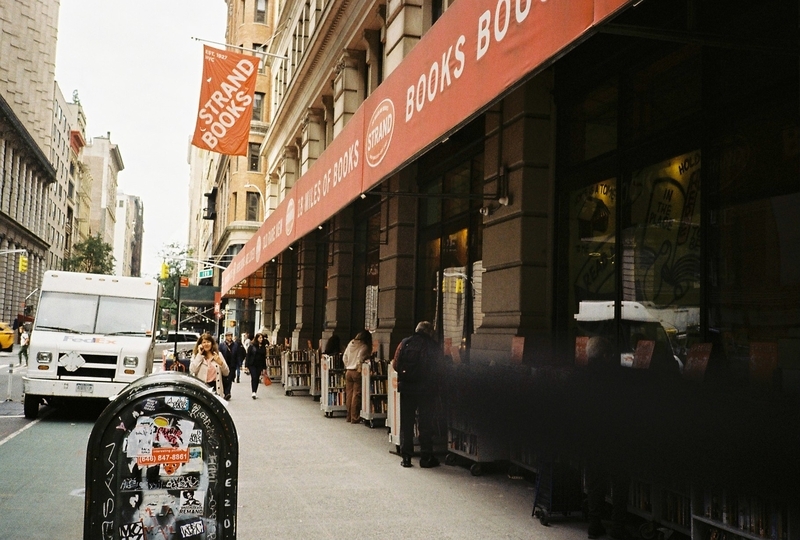 NewYork,StandBookStore,Olympus,XA2,Kodak,Colorplus200