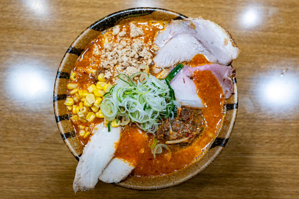 辛味噌チャーシュー麺」の辛さは4辛以上が適正（ラーメン おこじょ