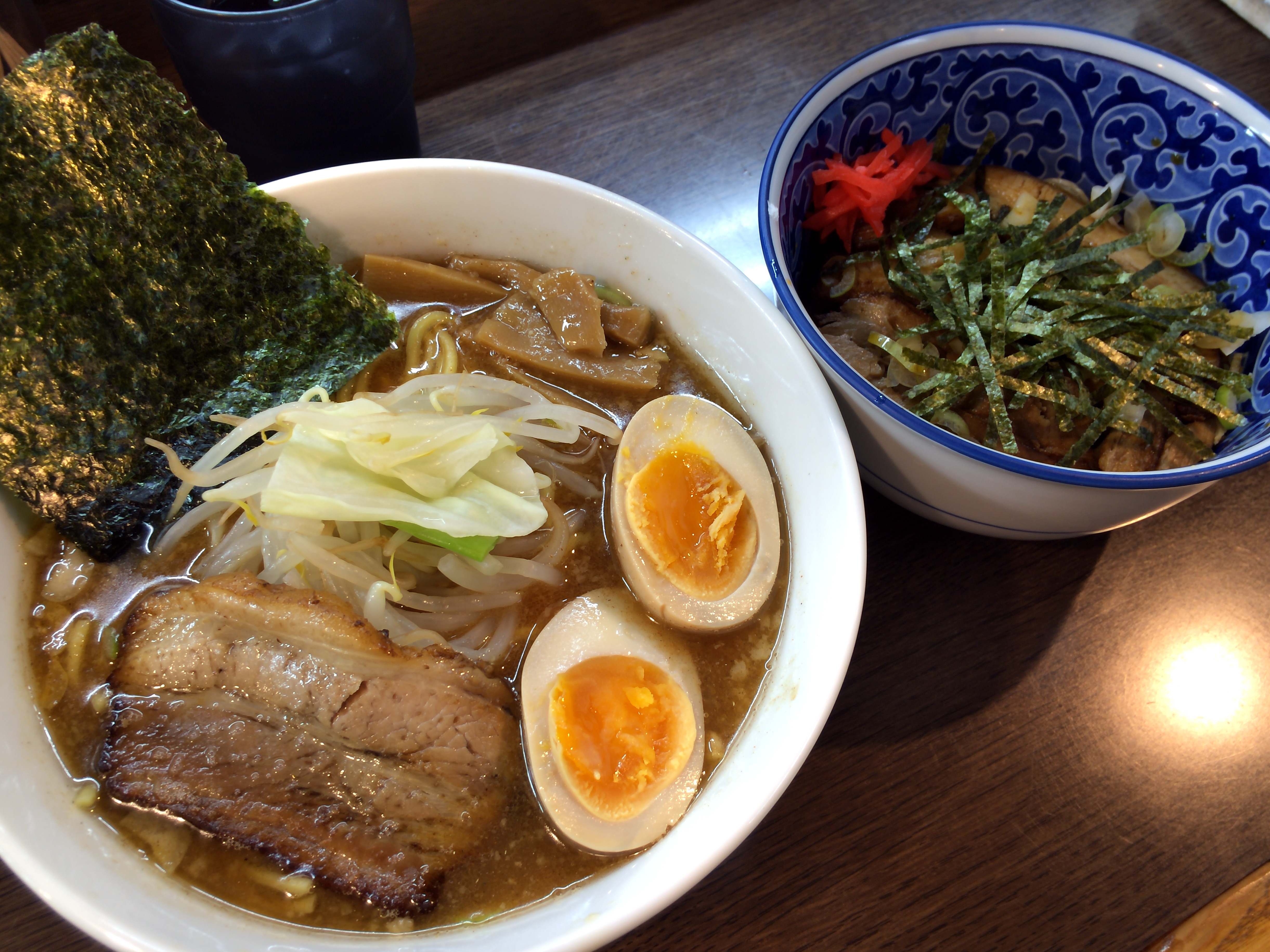 [六三四屋][ラーメン][ランチセット][900円][味付玉子][100円][（税込）]