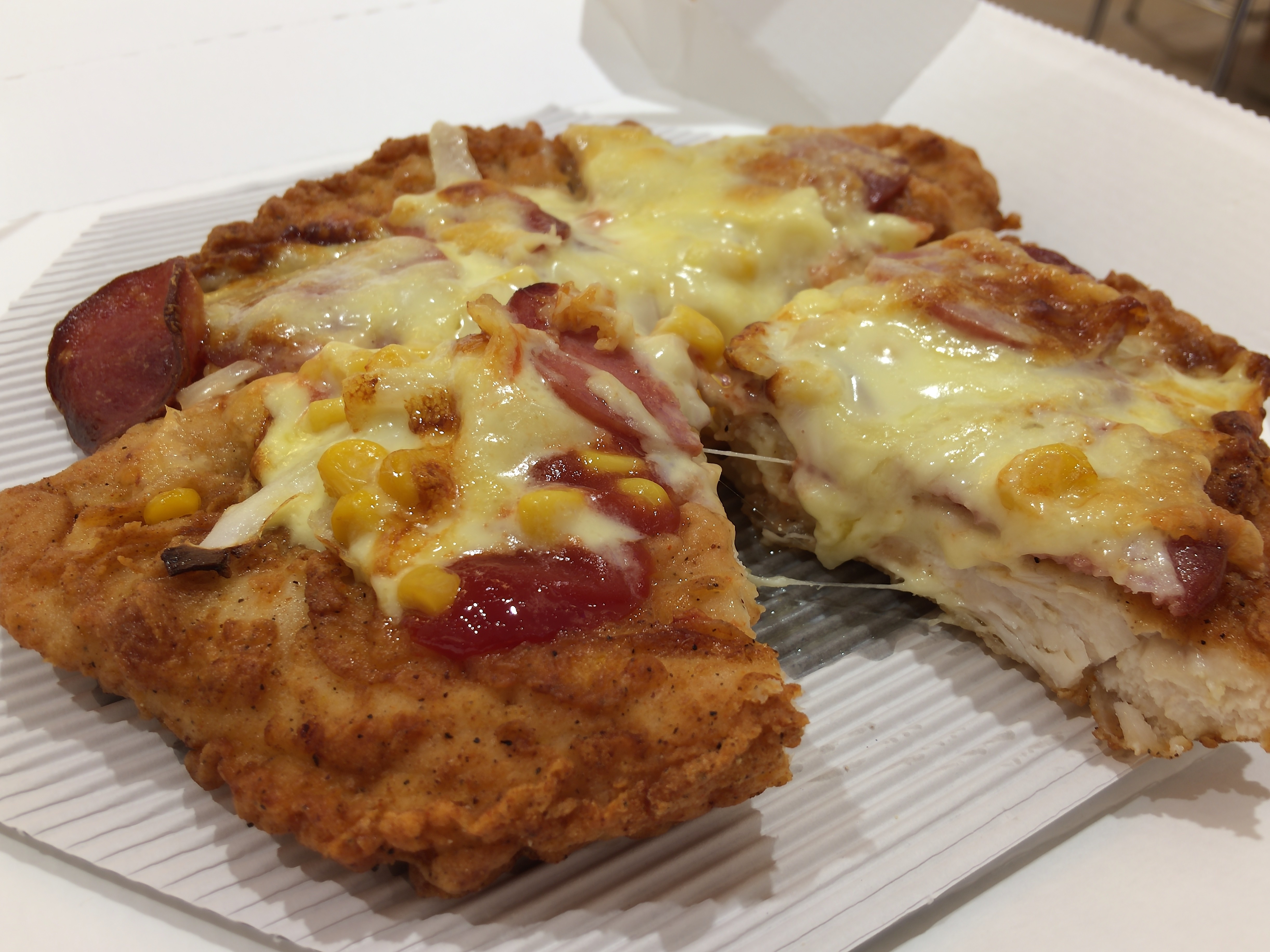 [KFC][CHIZZA][税込み980円][704kcal]