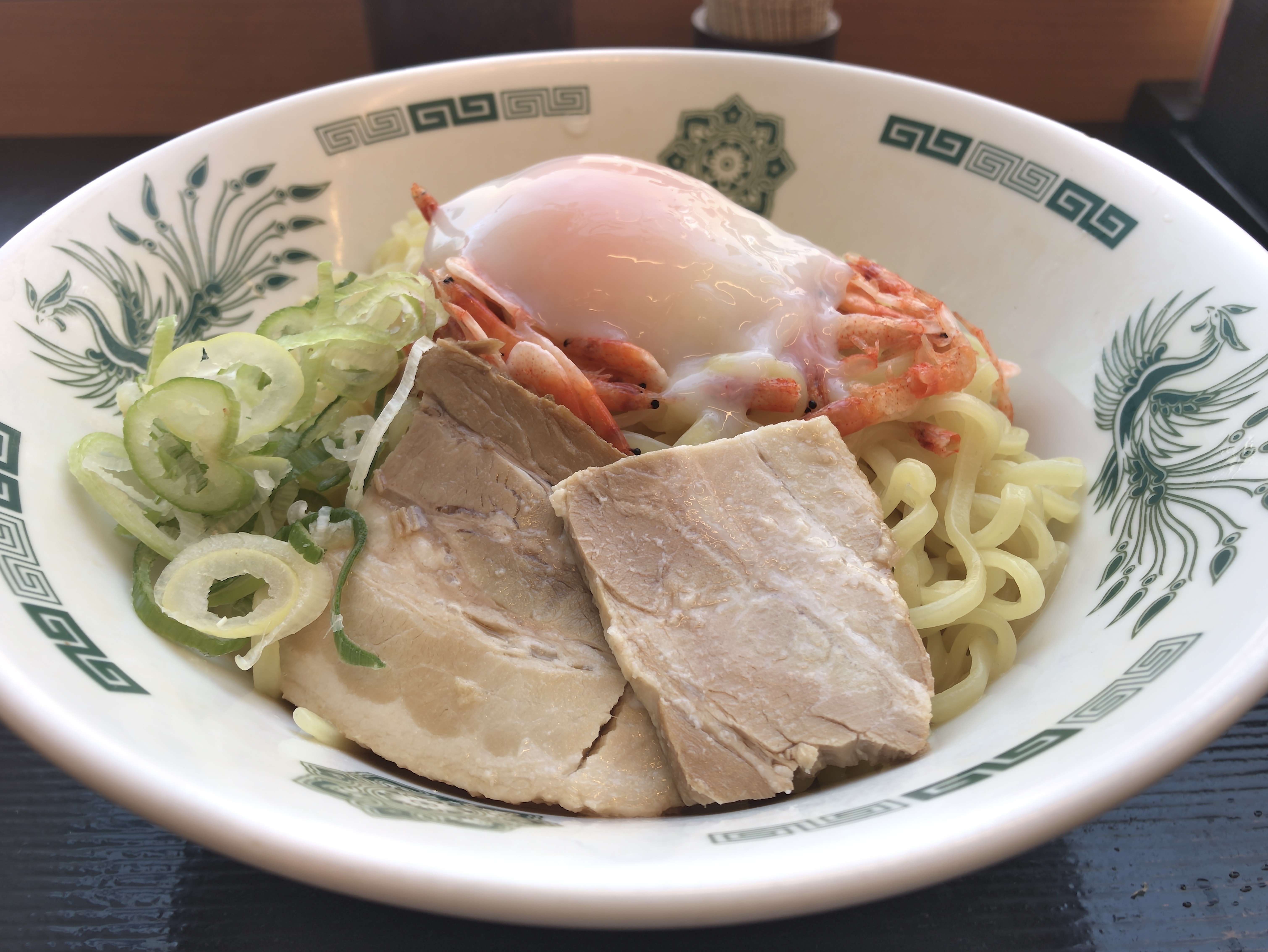 [日高屋][桜エビ汁なしラーメン][税込み590円][910kcal]